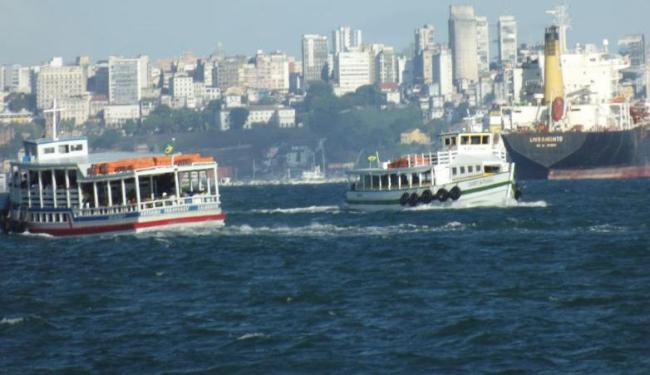 Travessia Salvador-Mar Grande tem bom movimento de embarque em Vera Cruz