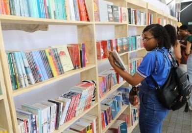 SEC abre espaço para produção de estudantes e professores na Bienal do Livro da Bahia
