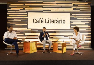 Tiganá Santana, Vanderson Nascimento e Babi Dewet foram algumas das atrações do 4º dia de Bienal do Livro Bahia