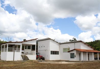 Agroindústria de cana-de-açúcar em Condeúba traz oportunidade de emprego e renda para jovens rurais