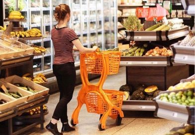 Siris foca na economia circular e lança carrinhos para supermercados feitos com plástico reciclável 
