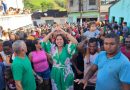 Jacqueline Soares entrega reaqualificação de estádio, pavimentação de ruas e veículos em São Benedito